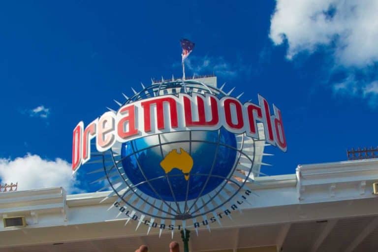 Dreamworld theme park entrance sign